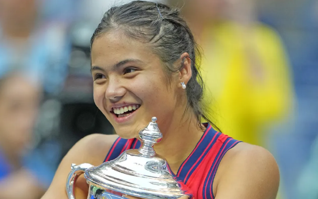 体育冬奥时刻：团队总指挥山东人王哲解密“冰晶五环”