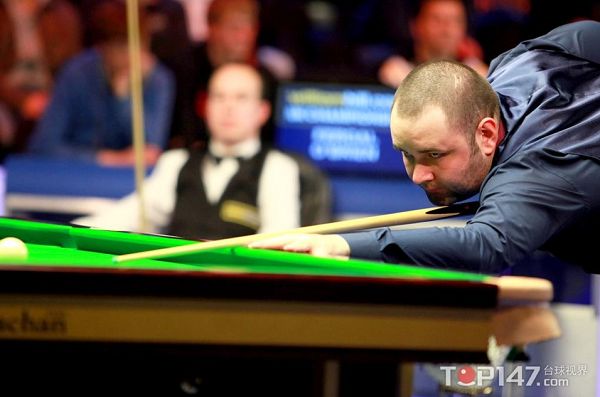 制造角球 制造角球