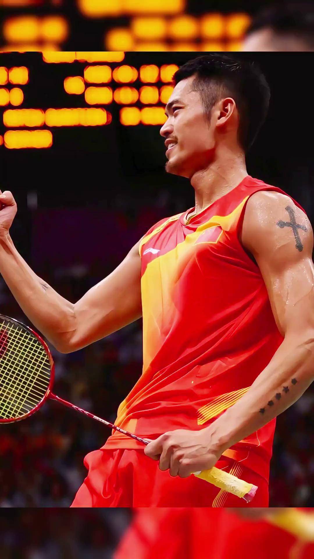 而布朗则以 而布朗则以