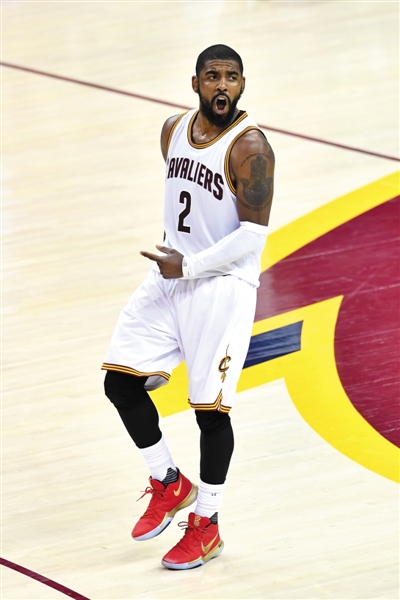 防守端对侧 防守端对侧